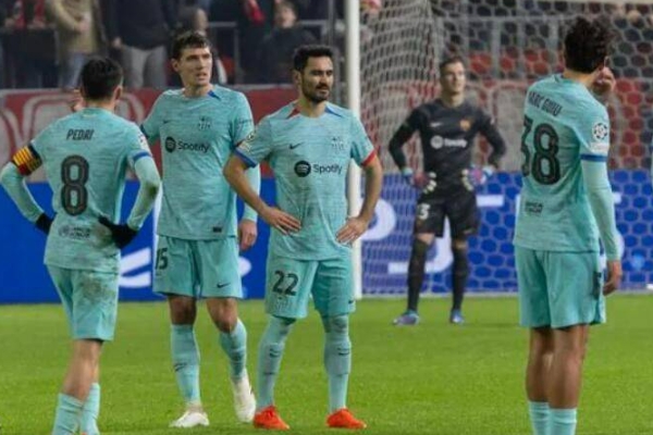 哈維執(zhí)教巴薩面臨巨大壓力:對陣瓦倫西亞或成解聘導(dǎo)火索